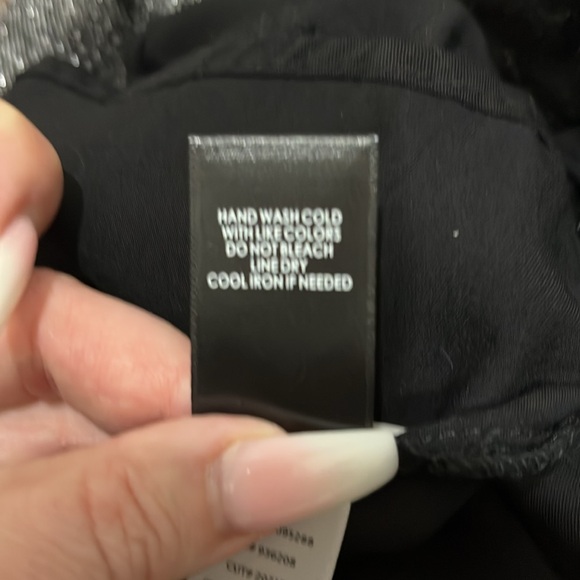 Torrid Silver Tulle Skater Skirt Sz 0 - Picture 6 of 7